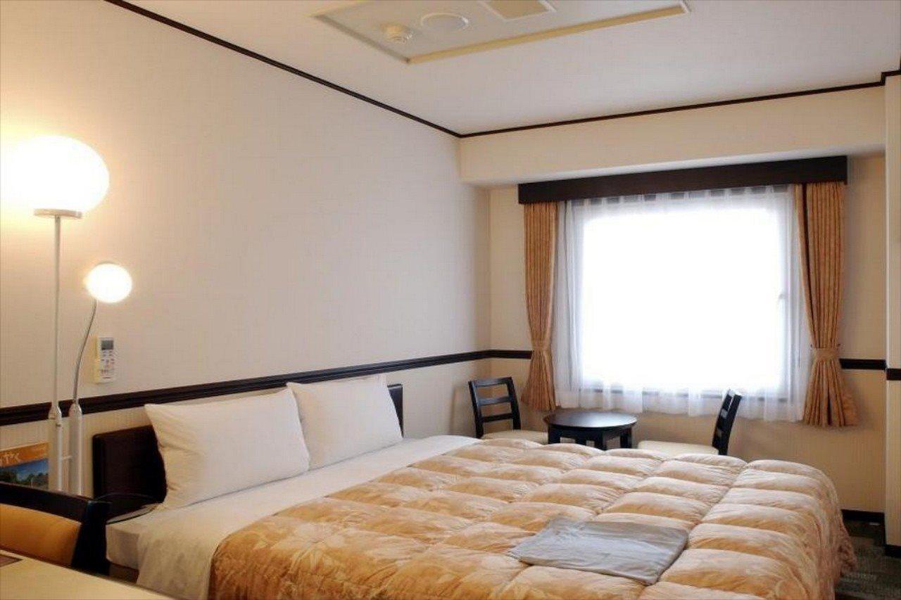 Toyoko Inn Okayama Eki Nishi Guchi Migi Экстерьер фото