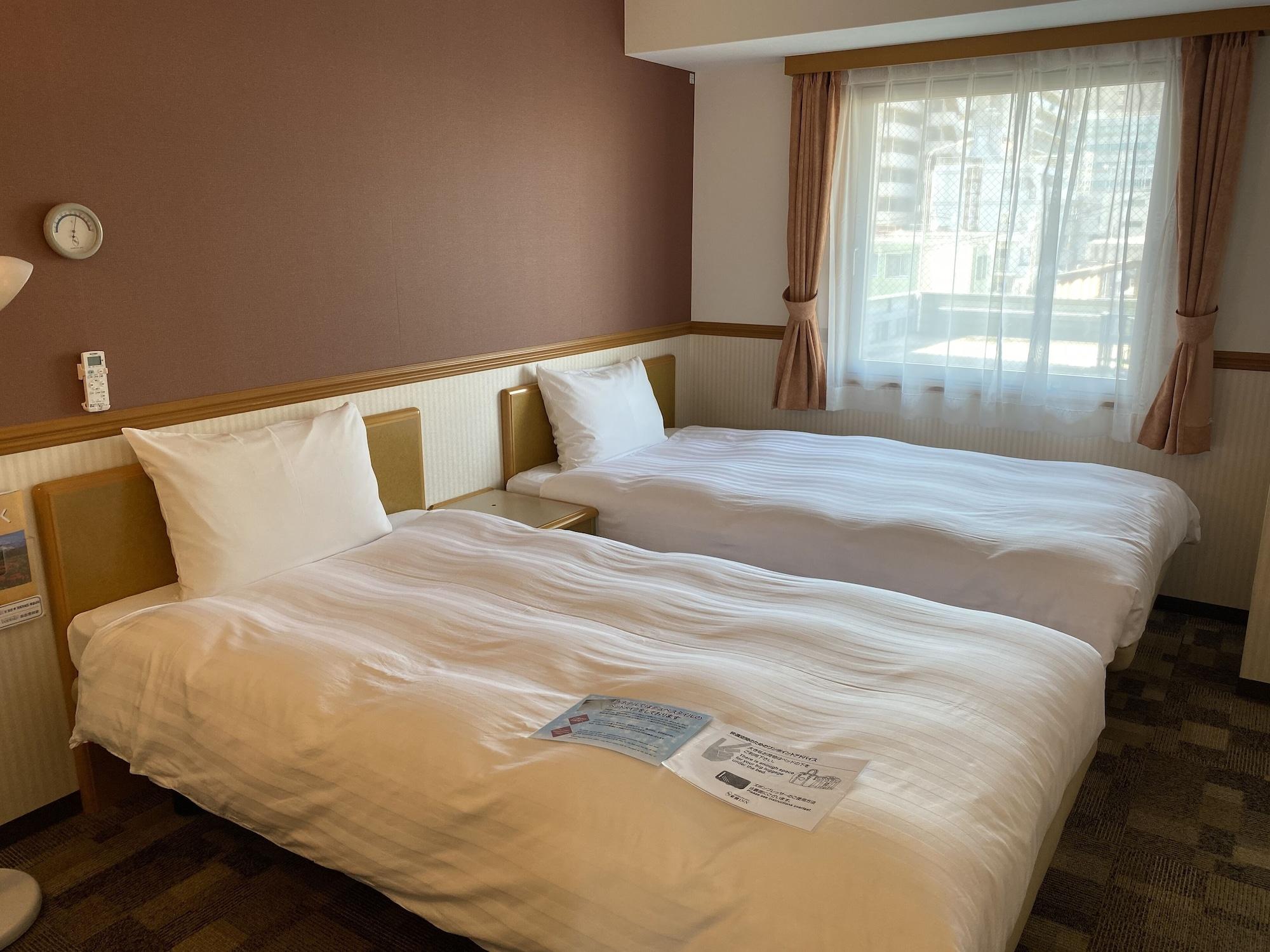 Toyoko Inn Okayama Eki Nishi Guchi Migi Экстерьер фото