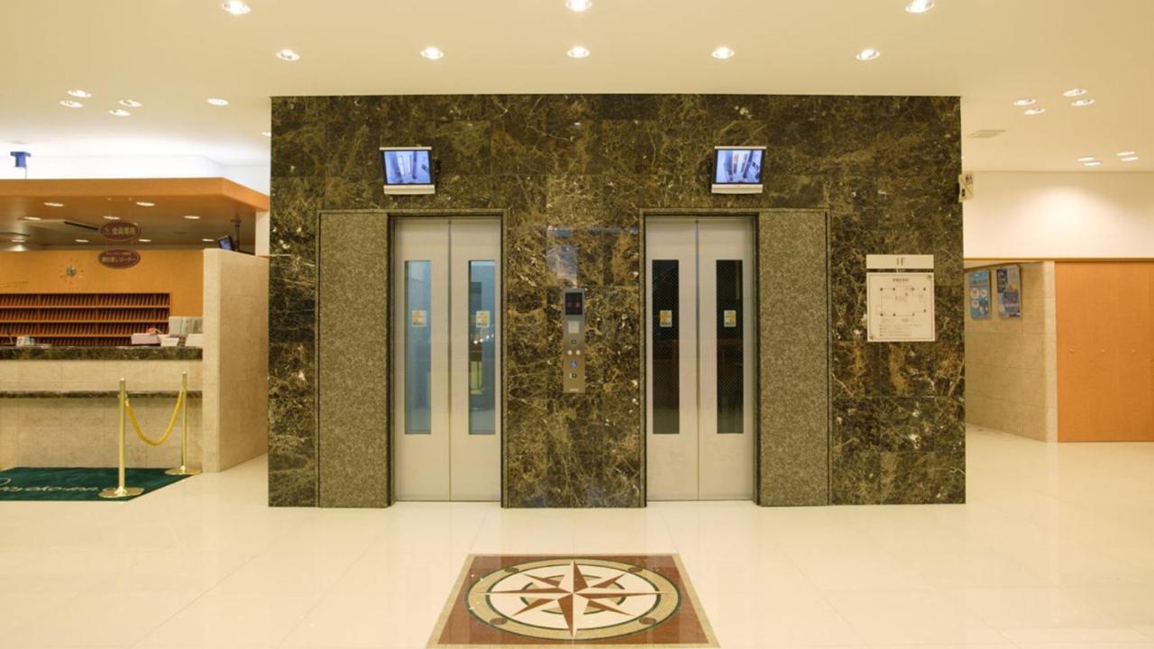 Toyoko Inn Okayama Eki Nishi Guchi Migi Экстерьер фото