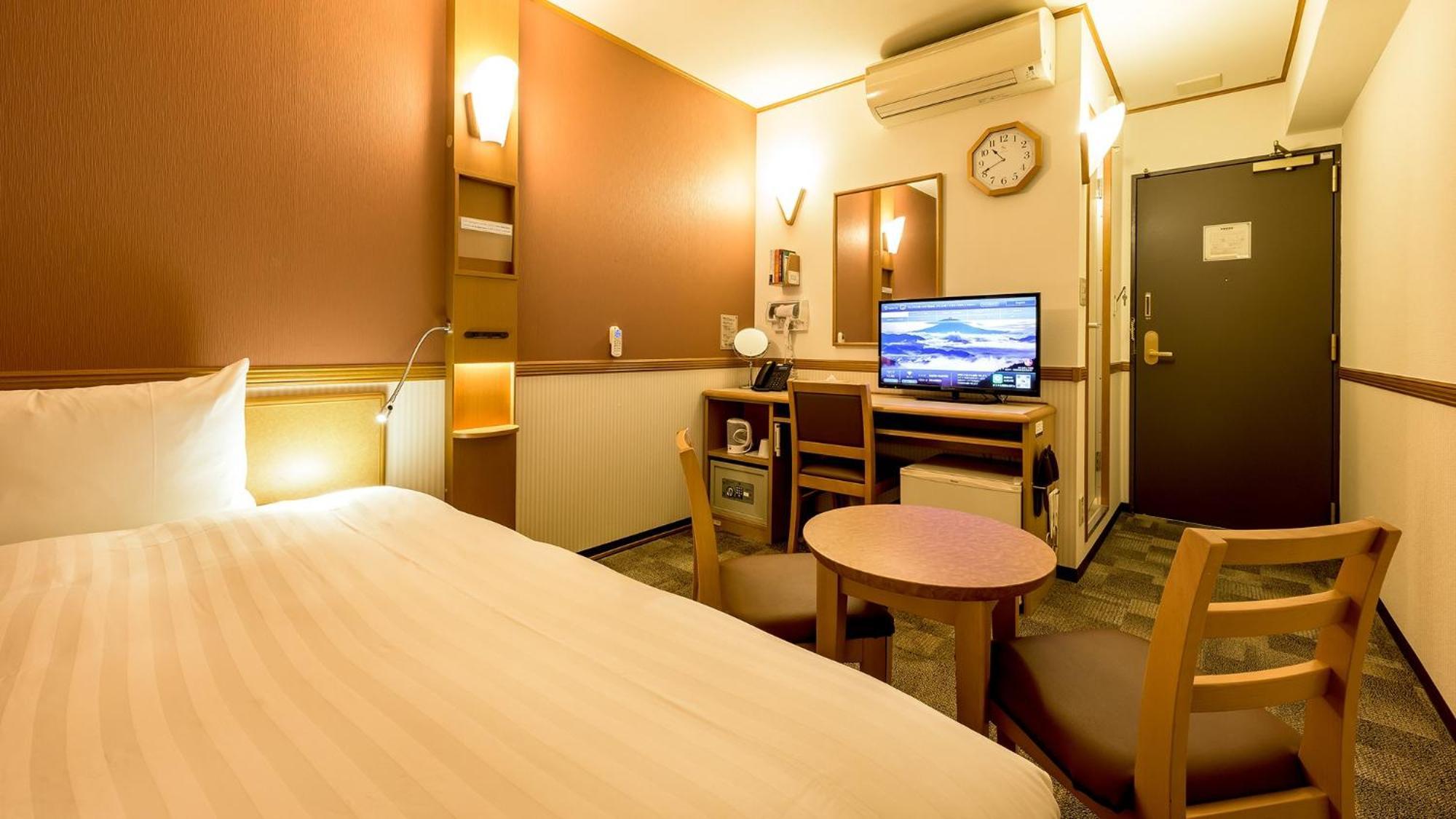 Toyoko Inn Okayama Eki Nishi Guchi Migi Номер фото
