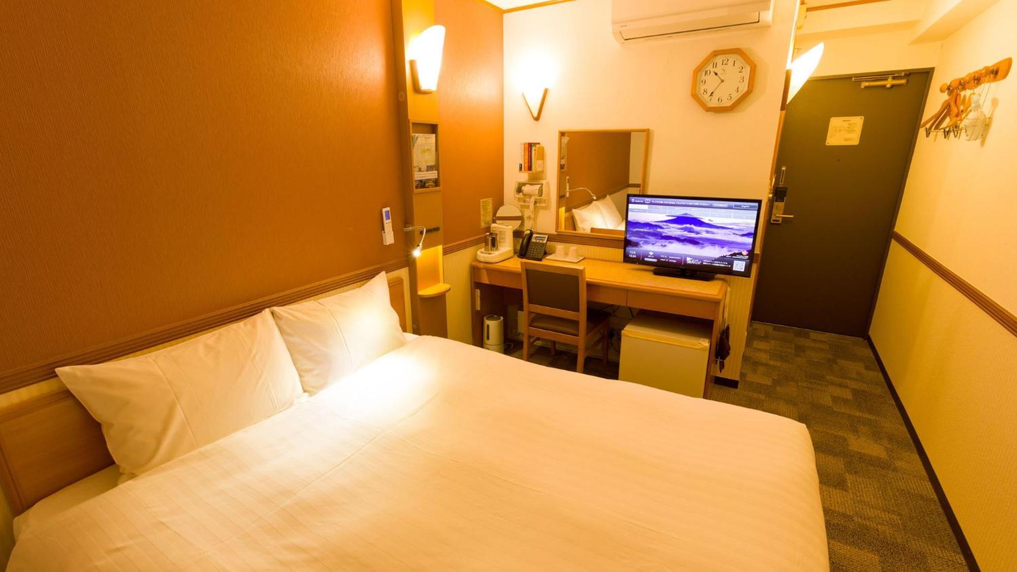 Toyoko Inn Okayama Eki Nishi Guchi Migi Номер фото