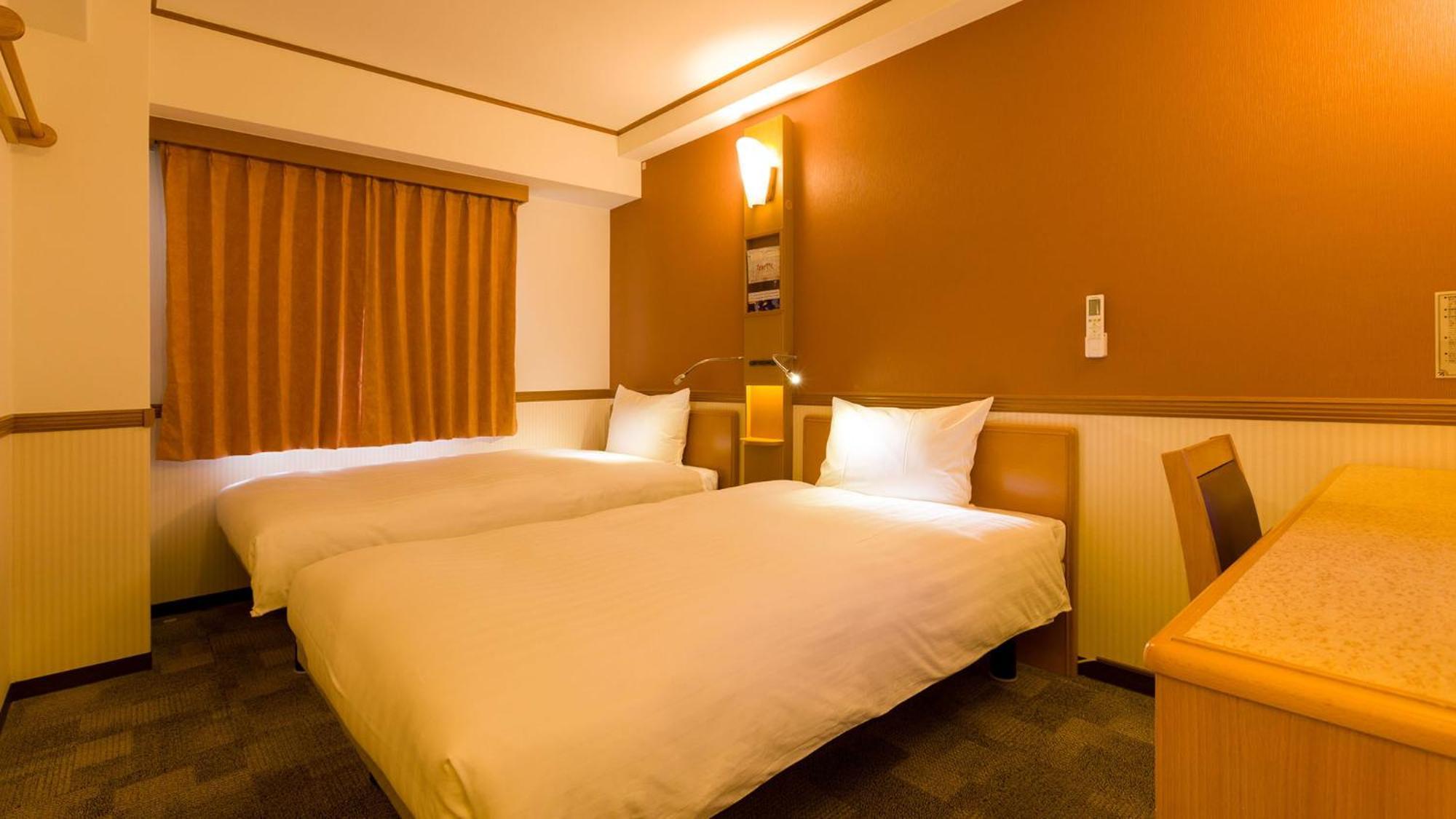Toyoko Inn Okayama Eki Nishi Guchi Migi Номер фото
