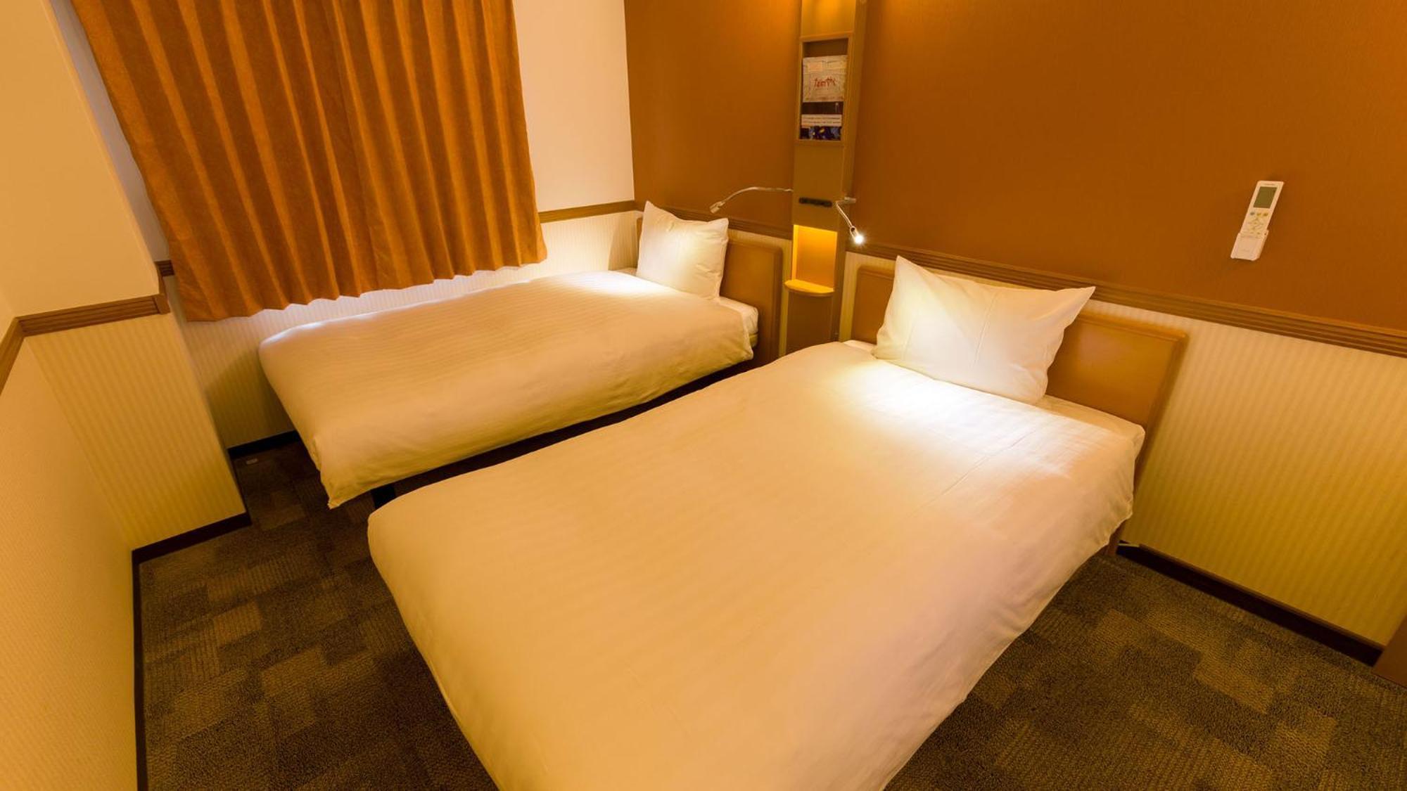 Toyoko Inn Okayama Eki Nishi Guchi Migi Номер фото