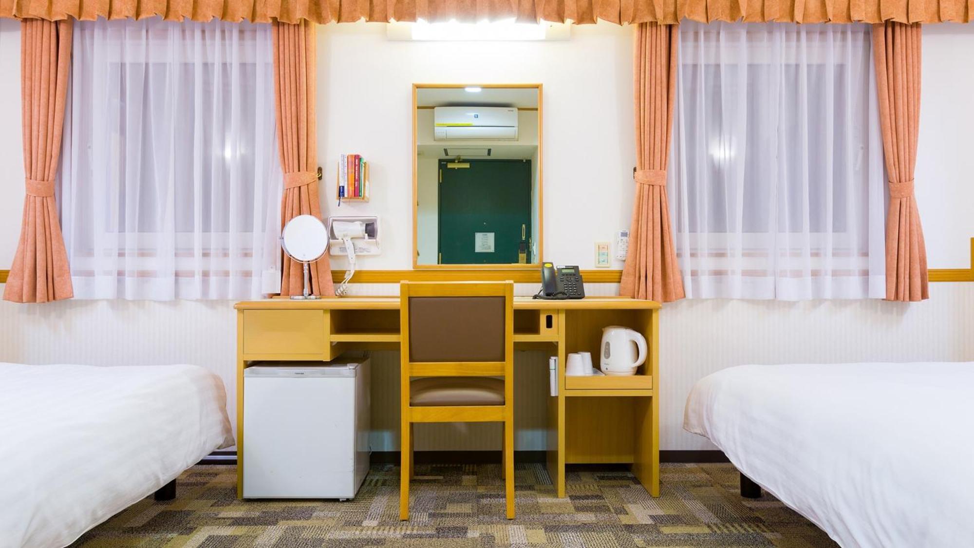 Toyoko Inn Okayama Eki Nishi Guchi Migi Номер фото